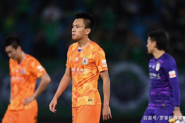 60+三双第三人！琼斯升至CBA历史得分榜第5名